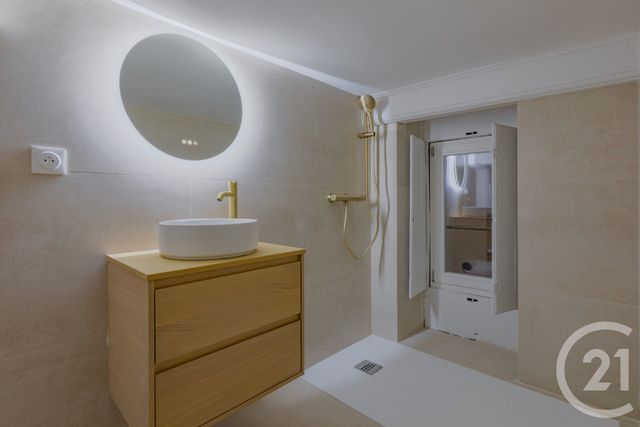 Appartement F4 à vendre - 4 pièces - 72.21 m2 - LYON - 69002 - RHONE-ALPES - Century 21 Presqu'Île Immobilier