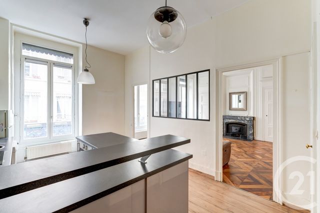 Appartement F2 à vendre - 2 pièces - 79.97 m2 - LYON - 69002 - RHONE-ALPES - Century 21 Presqu'Île Immobilier