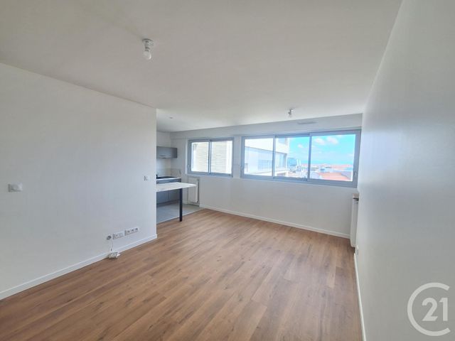Appartement F2 à louer - 2 pièces - 47.94 m2 - LYON - 69007 - RHONE-ALPES - Century 21 Presqu'Île Immobilier