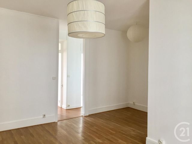 Appartement T2 à louer - 2 pièces - 46.2 m2 - VILLEURBANNE - 69 - RHONE-ALPES - Century 21 Presqu'Île Immobilier