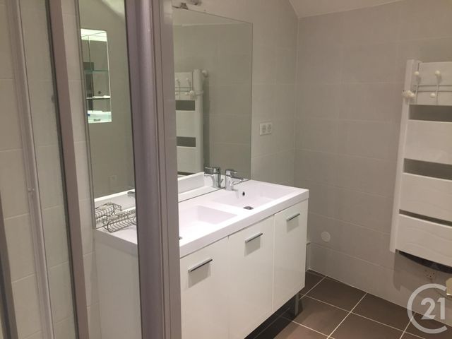 Appartement à louer - 2 pièces - 50.56 m2 - LYON - 69005 - RHONE-ALPES - Century 21 Presqu'Île Immobilier