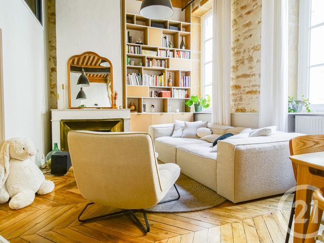 Appartement à louer - 4 pièces - 91.59 m2 - LYON - 69001 - RHONE-ALPES - Century 21 Presqu'Île Immobilier