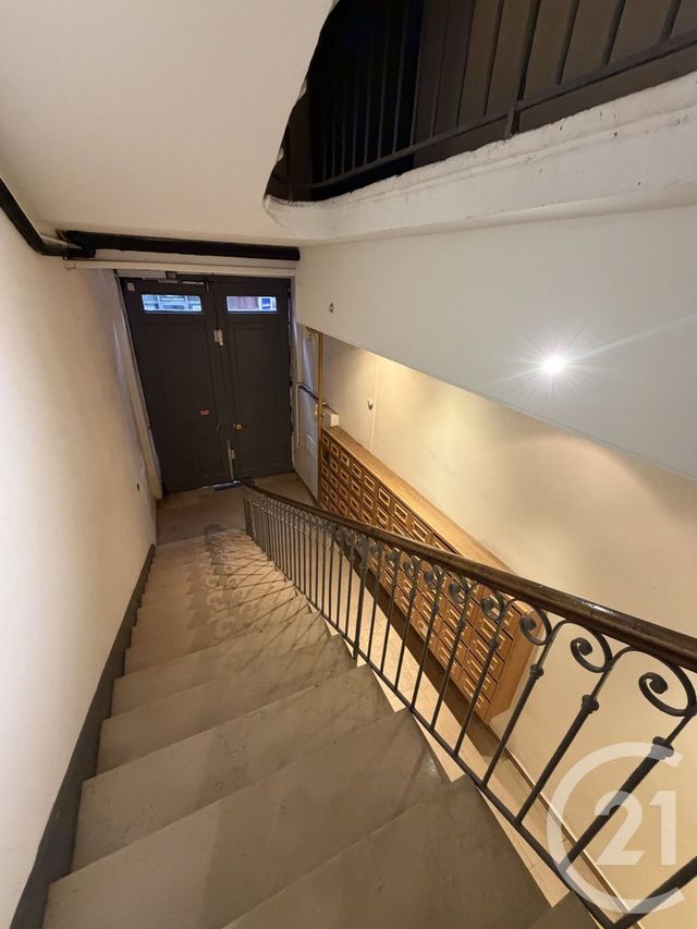 Appartement Studio à vendre - 1 pièce - 34.15 m2 - LYON - 69006 - RHONE-ALPES - Century 21 Presqu'Île Immobilier