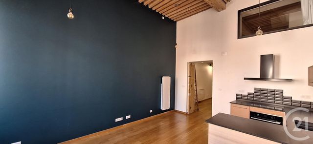 Appartement T1 à louer - 1 pièce - 50.4 m2 - LYON - 69001 - RHONE-ALPES - Century 21 Presqu'Île Immobilier