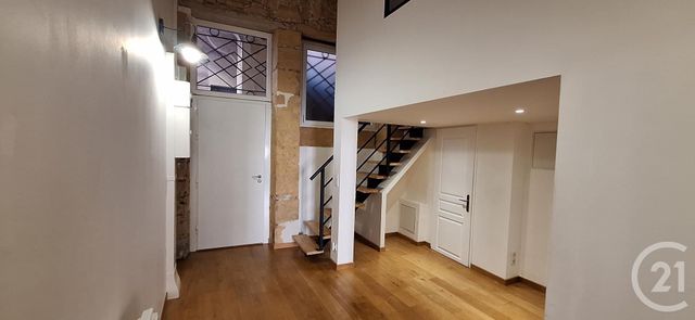 Appartement T1 à louer - 1 pièce - 50.4 m2 - LYON - 69001 - RHONE-ALPES - Century 21 Presqu'Île Immobilier